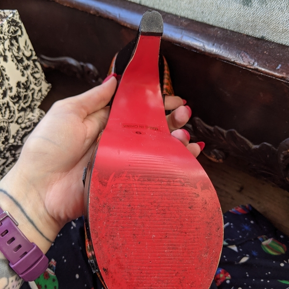 Bordello red leopard vinyl heels - Picture 8 of 10